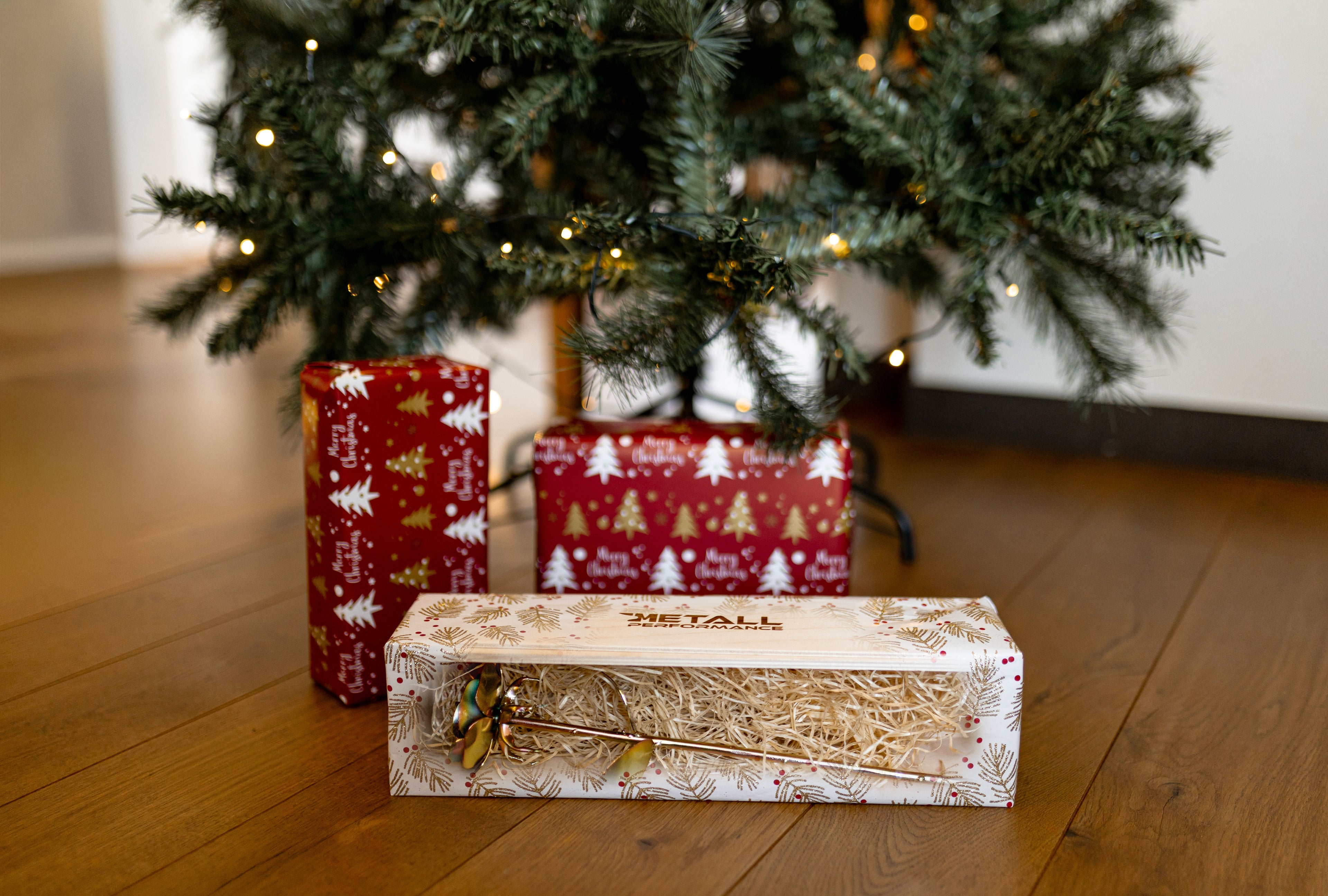 Weinhachtsbundel Schmiederosen Gold & Silber