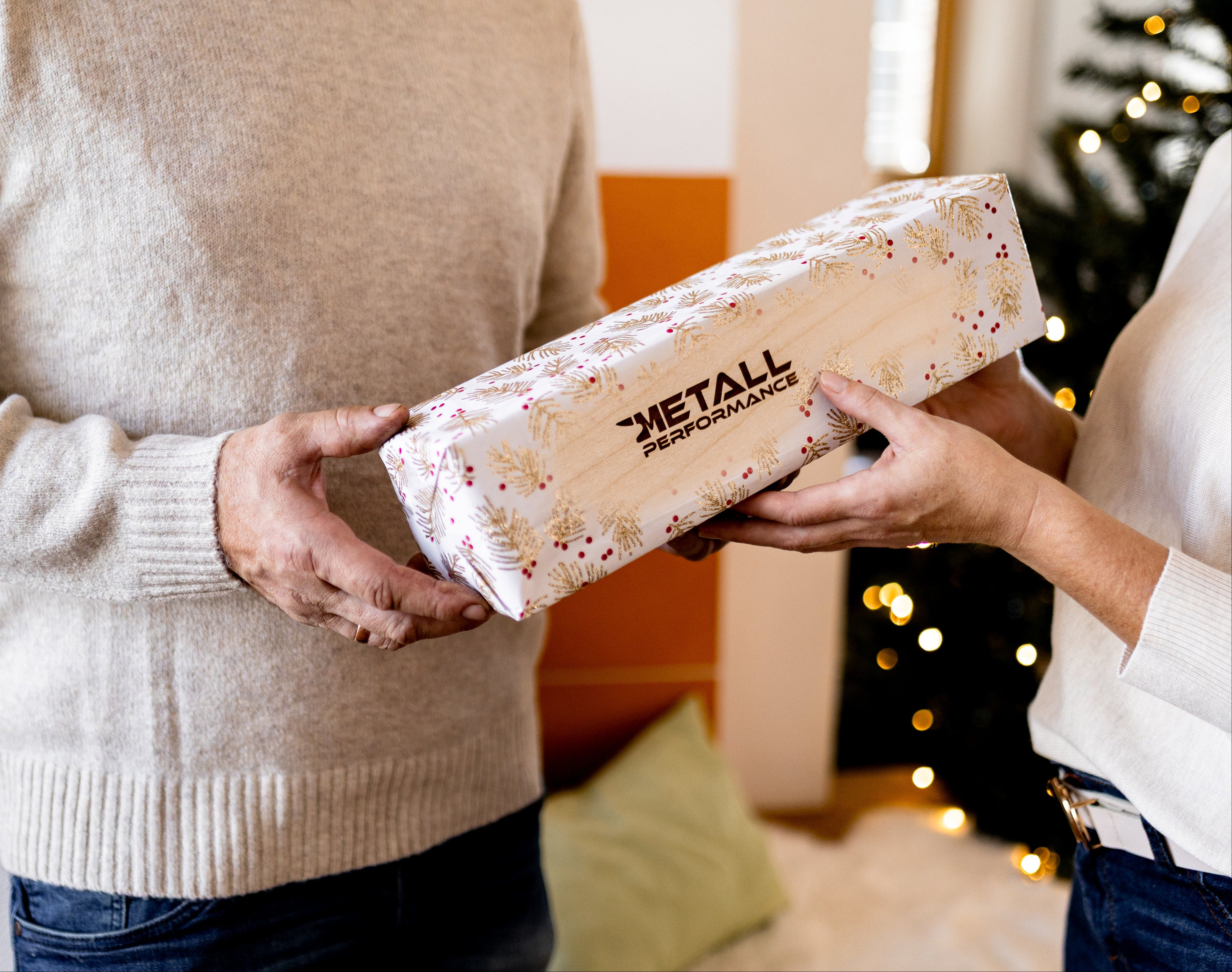 Weinhachtsbundel Schmiederosen Gold & Silber